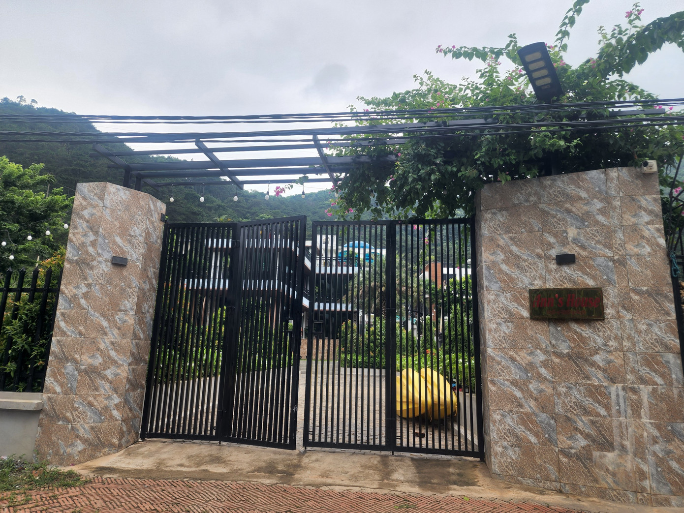 Sau vụ việc, Văn phòng Ban Chỉ huy Phòng, chống thiên tai và Tìm kiếm cứu nạn thành phố Hà Nội yêu cầu huyện Sóc Sơn rút kinh nghiệm trong công tác tổng hợp, thông tin báo cáo...