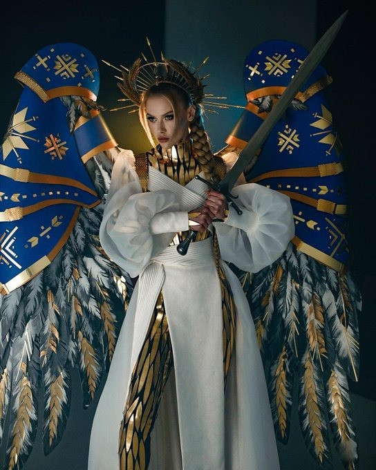 Bộ trang phục của Viktoria Apanasenko.