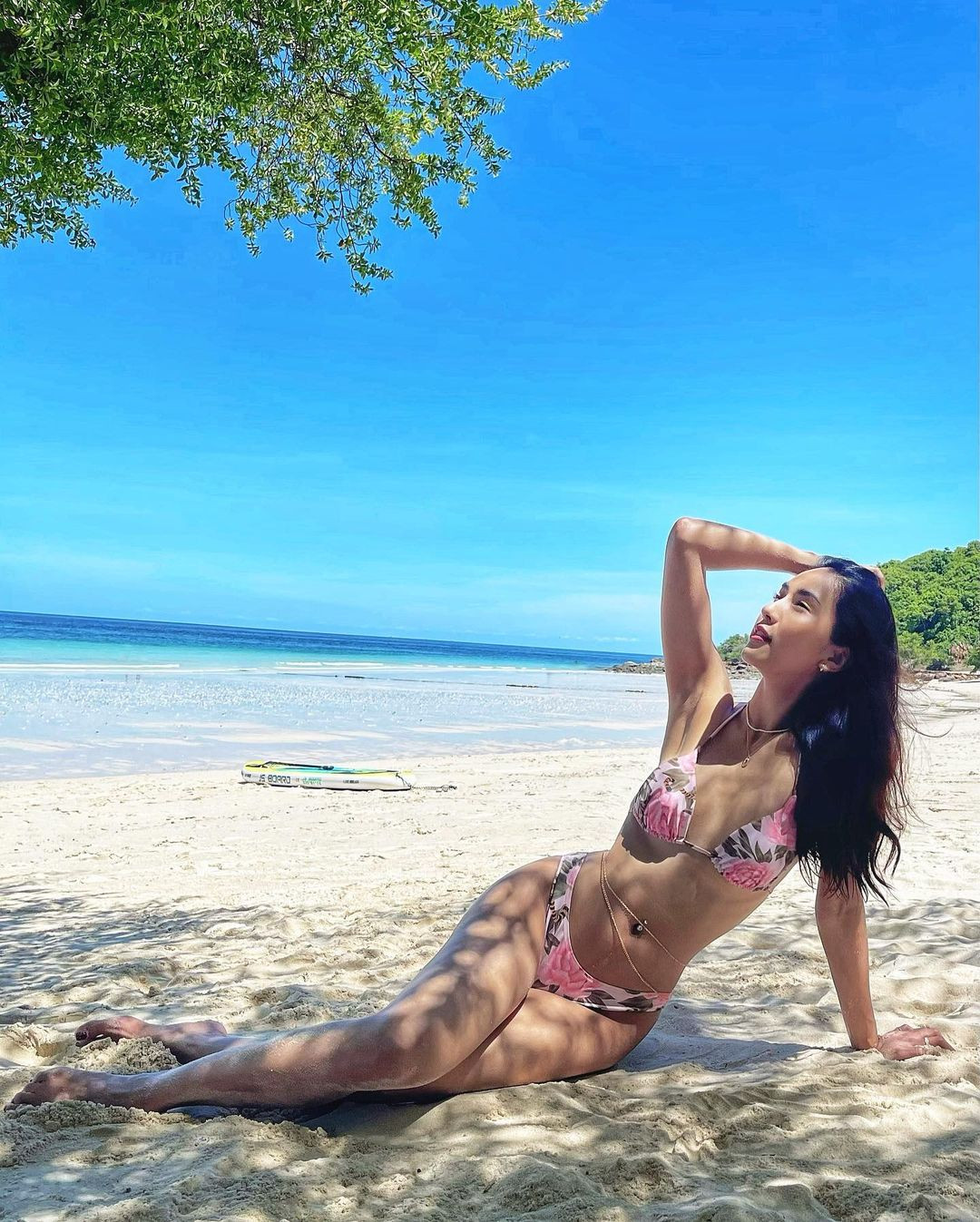 Hiện tại khán giả Thái Lan đưa Poppy Boonyisa và First Wang lên bàn cân, tuy nhiên nhiều khán giả thể hiện sự yêu mến với Poppy Boonyisa. Nhiều người cho rằng sự xuất hiện trở lại của cô sau một thập kỷ mang lại nhiều bất ngờ.