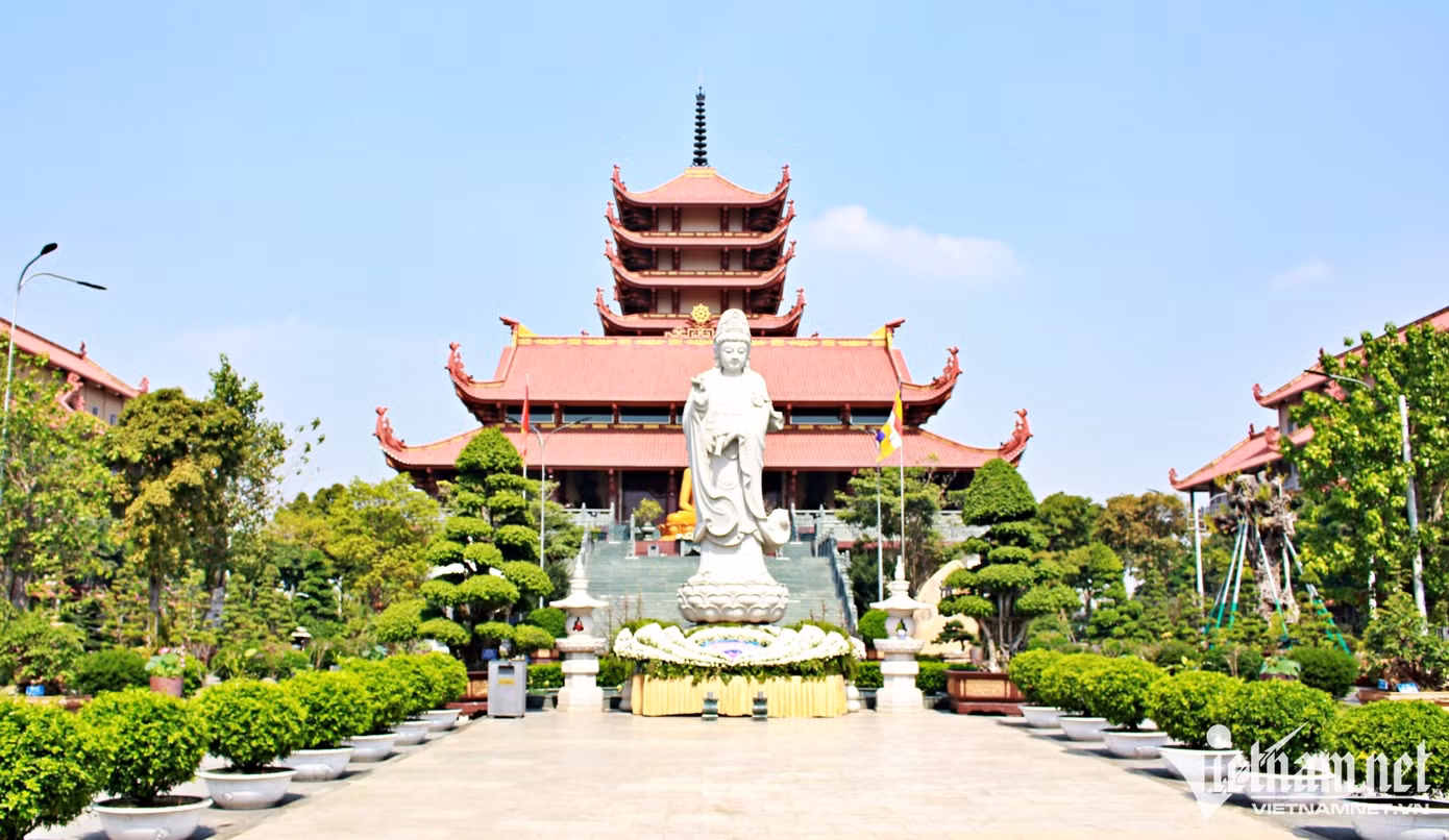 Chùa Phật Cô Đơn.
