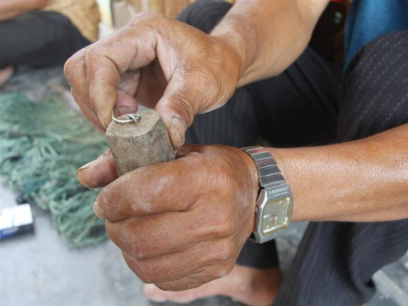 Đồ nghề làm lưỡi câu