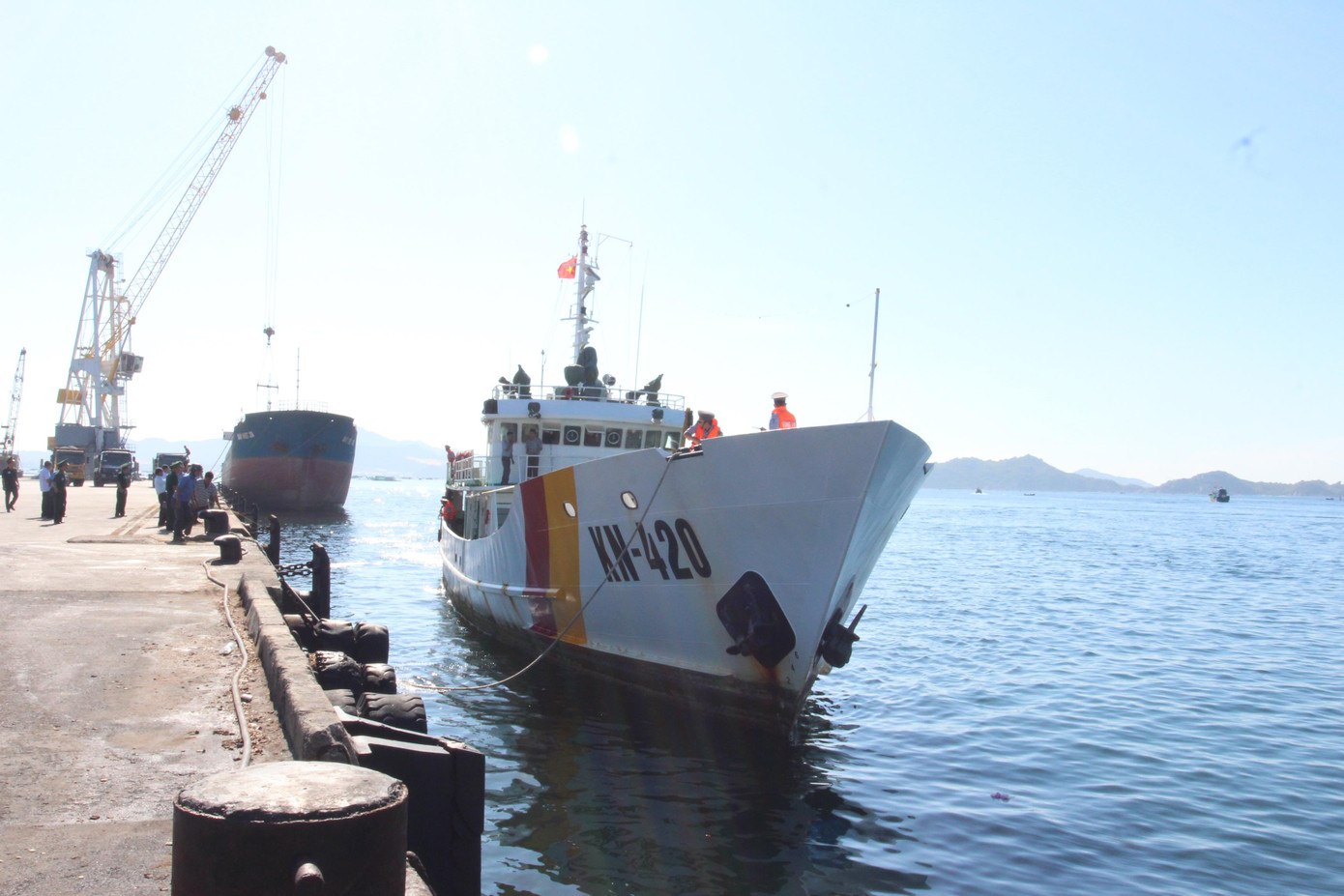 41 ngư dân lênh đênh hơn một ngày ở Trường Sa được đưa vào bờ an toàn ảnh 4