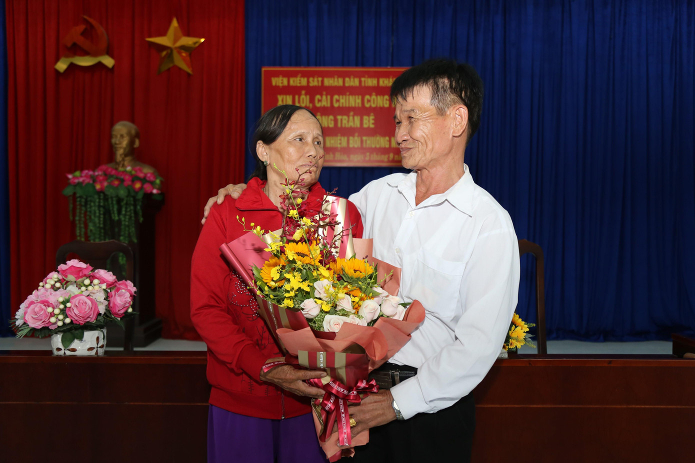 Khánh Hoà tổ chức xin lỗi người bị bắt giam oan 38 năm trước ảnh 2