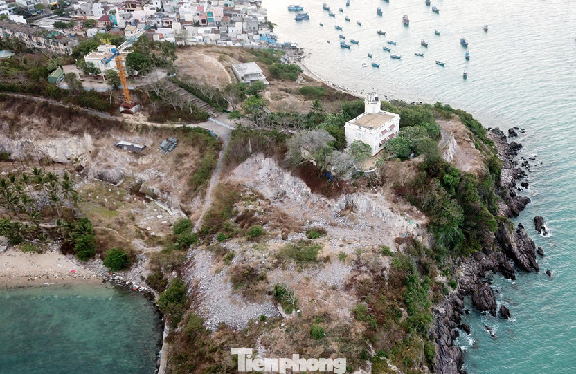 Di tích lầu Bảo Đại bị phá nát để làm biệt thự nghỉ dưỡng ảnh 5