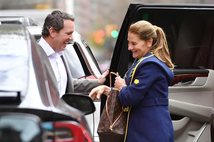 Philip Vaughn và Melinda French Gates trên phố New York. Ảnh: The Image Direct.