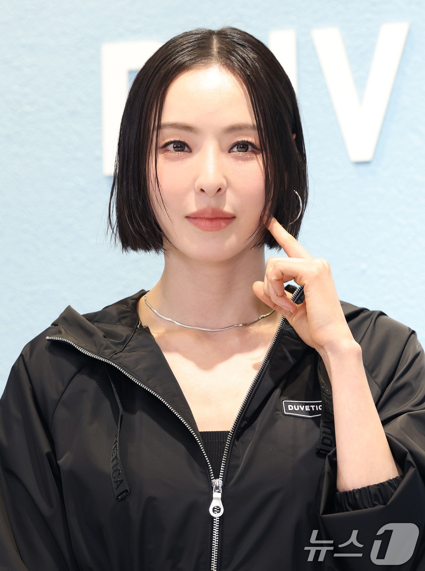 Một rắc rối khác khi có chiều cao nổi bật là cân nặng. Lee Da Hee từng chia sẻ: &quot;Vì cao và có vai rộng, tôi trông to lớn khi tăng cân. Có sự khác biệt rõ ràng khi tôi tăng hoặc giảm cân. Tôi luôn ăn kiêng để giảm cân và trông nhỏ hơn&quot;.