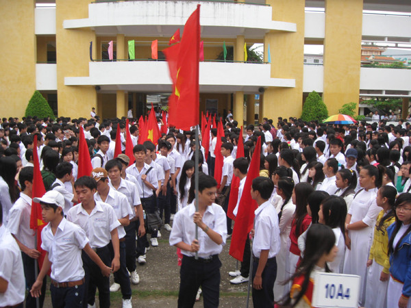 Tưng bừng vào năm học mới
