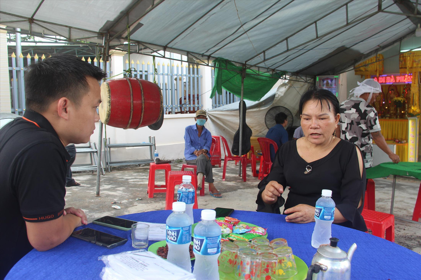 Bà Nguyễn Thị Cẩm (vợ ông Nén) trò chuyện với PV Tiền Phong vào chiều 14/9