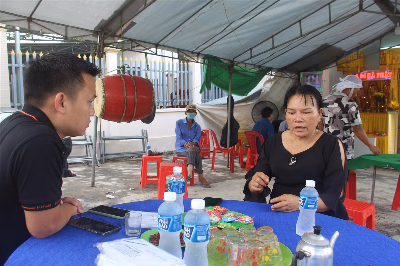 Bà Nguyễn Thị Cẩm (vợ ông Nén) trò chuyện với PV Tiền Phong vào chiều 14/9 Bà Nguyễn Thị Cẩm (vợ ông Nén) trò chuyện với PV Tiền Phong vào chiều 14/9