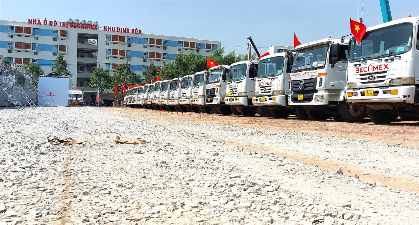 Bình Dương khởi công NƠXH cho người thu nhập thấp. Ảnh: H.C