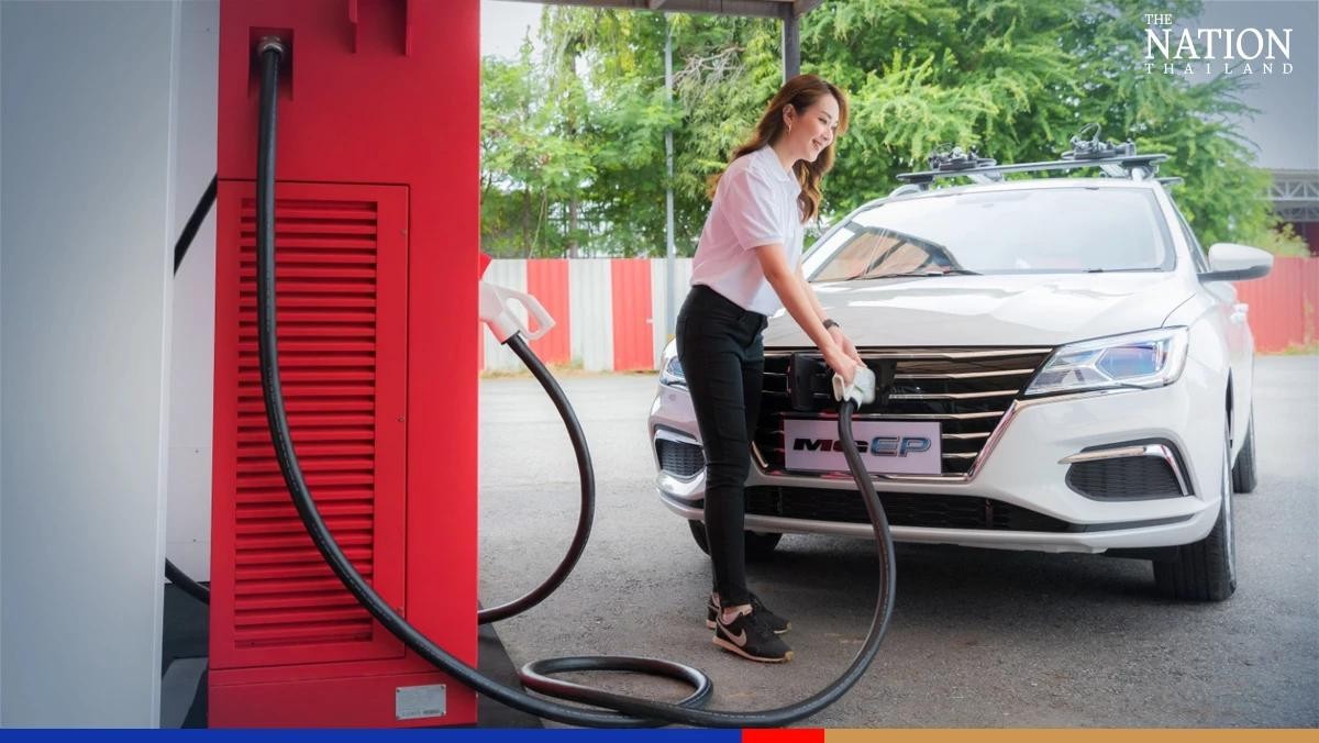 Thái Lan sẽ dùng một phần lợi nhuận của các nhà máy lọc dầu để trợ giá xăng dầu Ảnh: The Nation