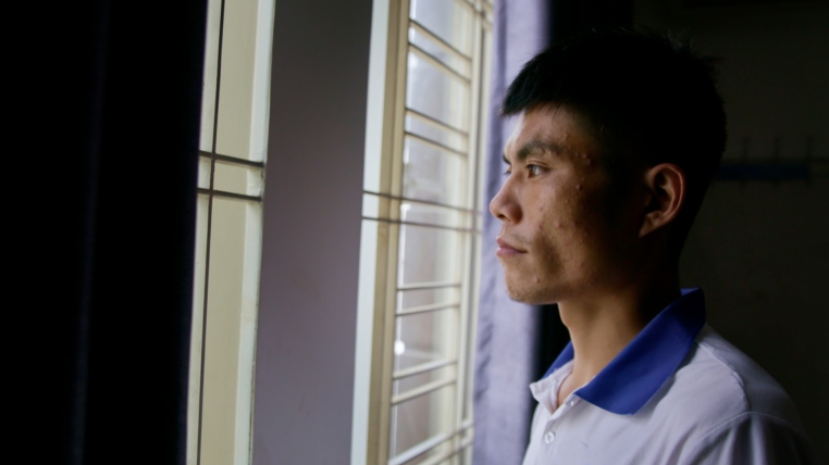 Lu Xiangri bị bán cho một tập đoàn lừa đảo qua mạng Ảnh: Al Jazeera Lu Xiangri bị bán cho một tập đoàn lừa đảo qua mạng Ảnh: Al Jazeera