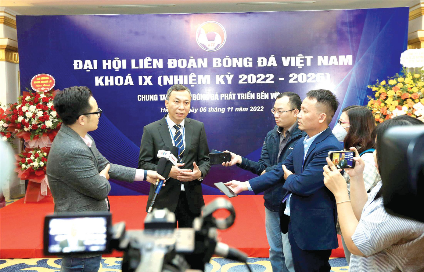 Chủ tịch VFF Trần Quốc Tuấn cho rằng bóng đá Việt Nam cần sớm hướng đến mục tiêu World Cup. Ảnh: Duy Thành Chủ tịch VFF Trần Quốc Tuấn cho rằng bóng đá Việt Nam cần sớm hướng đến mục tiêu World Cup. Ảnh: Duy Thành