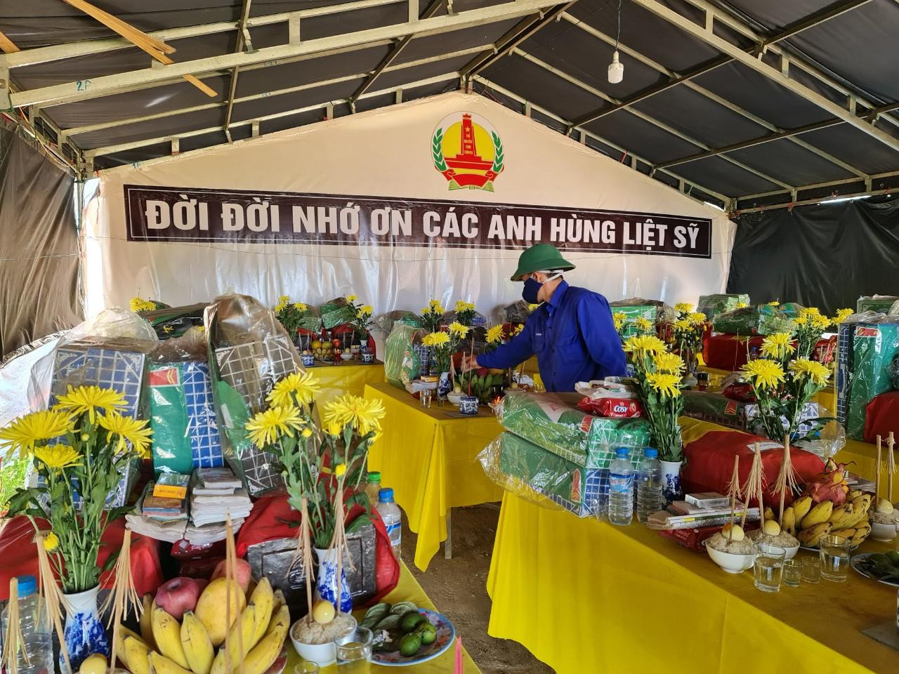 40 hài cốt liệt sĩ được tìm thấy ở chiến khu xưa Ba Lòng 40 hài cốt liệt sĩ được tìm thấy ở chiến khu xưa Ba Lòng