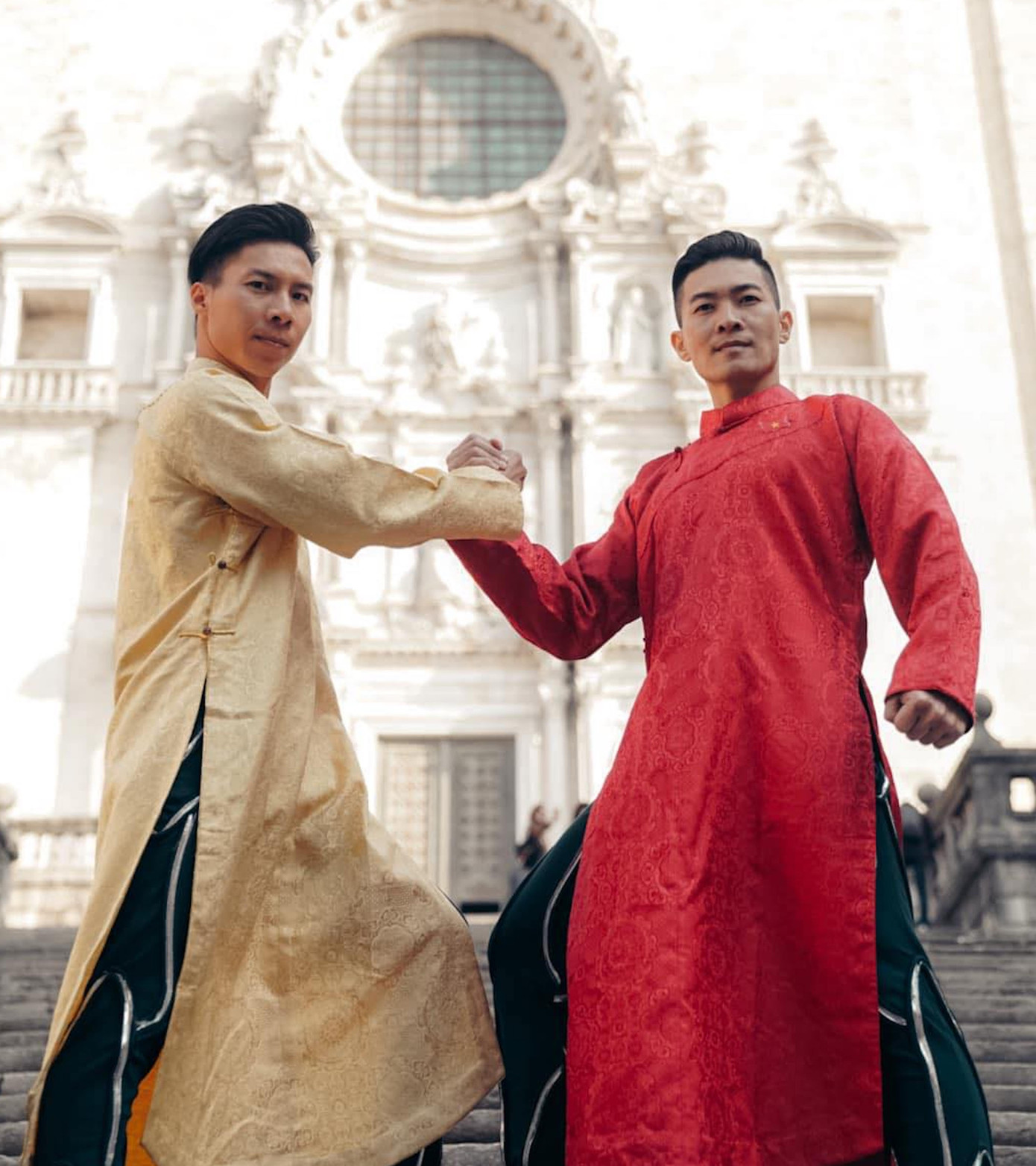 Hai anh em Hoàng tử xiếc quyết tâm lập kỷ lục mới Hai anh em Hoàng tử xiếc quyết tâm lập kỷ lục mới