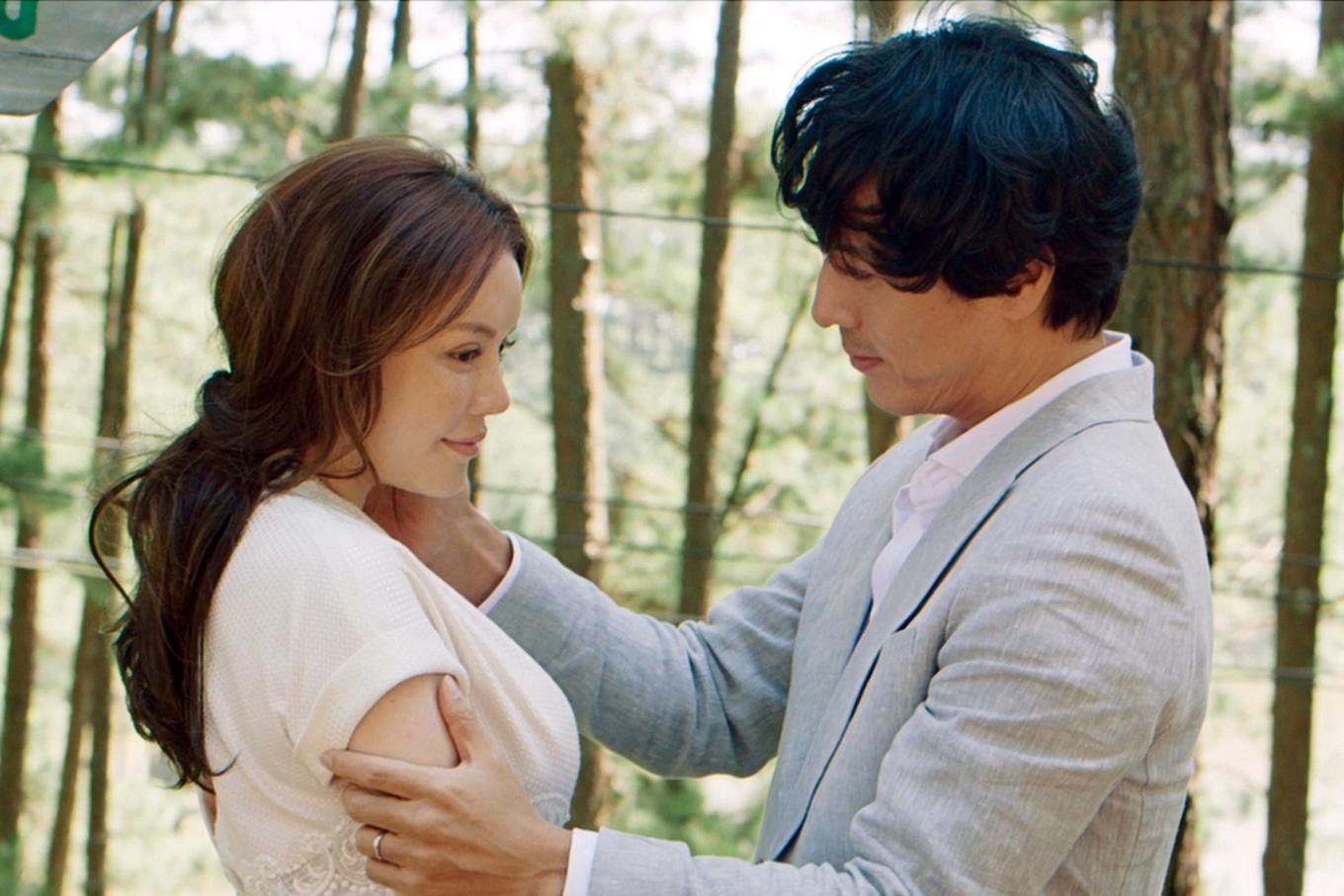 “Kẻ thứ ba” thua lỗ nặng nề dù có sự tham gia của tài tử điện ảnh Hàn Quốc Han Jae Suk