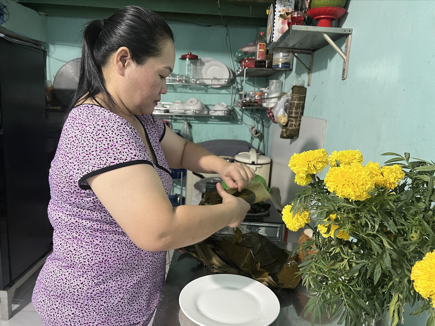 Chị Dung lo mất việc khi công ty ít đơn hàng, bản thân lại lớn tuổiảnh: U.P Chị Dung lo mất việc khi công ty ít đơn hàng, bản thân lại lớn tuổiảnh: U.P