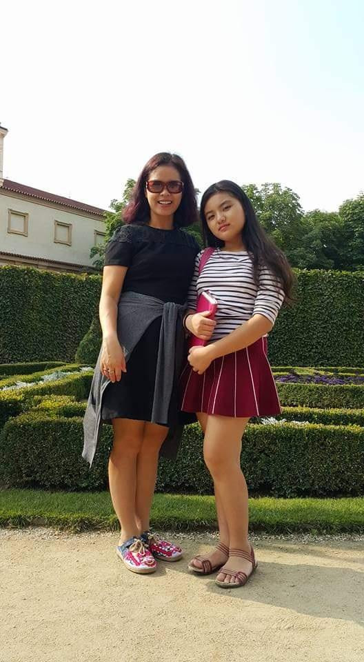 Khánh Linh và mẹ