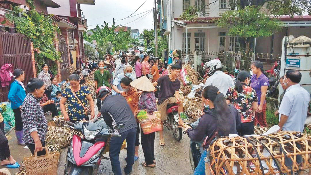 Một góc chợ đông vui