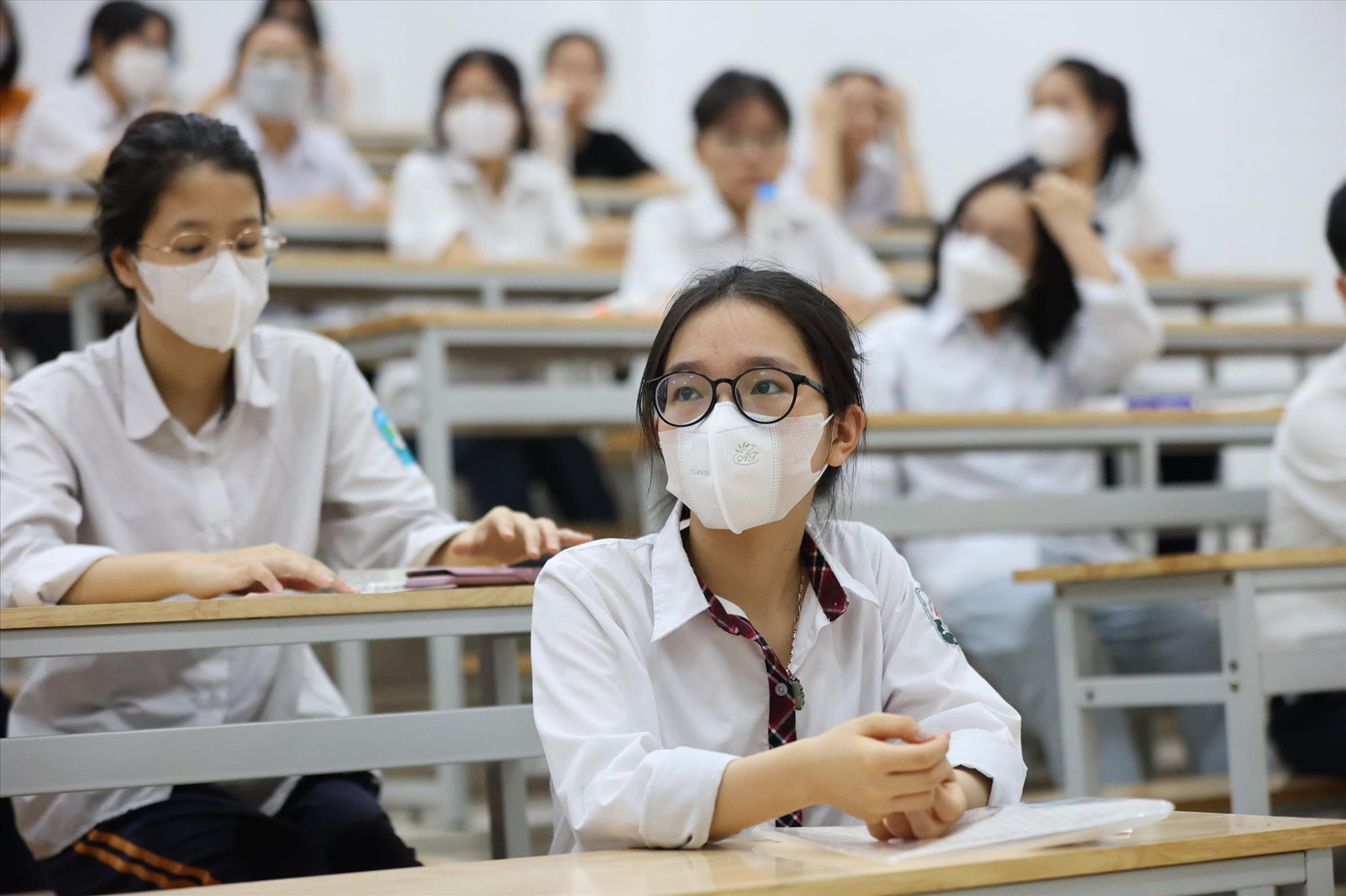 Thí sinh tham dự kỳ thi tuyển sinh lớp 10 trường THPT chuyên tại Hà Nội. Ảnh: Trọng Tài Thí sinh tham dự kỳ thi tuyển sinh lớp 10 trường THPT chuyên tại Hà Nội. Ảnh: Trọng Tài