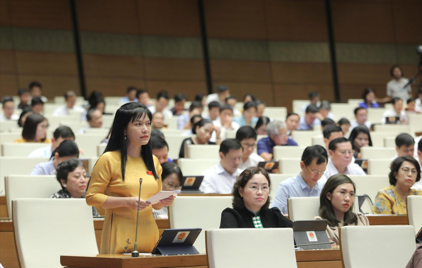 Theo ĐBQH Tạ Thị Yên, tình trạng “vốn chờ thủ tục” trong thực hiện 3 chương trình mục tiêu quốc gia còn diễn ra phổ biến. Ảnh: PV Theo ĐBQH Tạ Thị Yên, tình trạng “vốn chờ thủ tục” trong thực hiện 3 chương trình mục tiêu quốc gia còn diễn ra phổ biến. Ảnh: PV