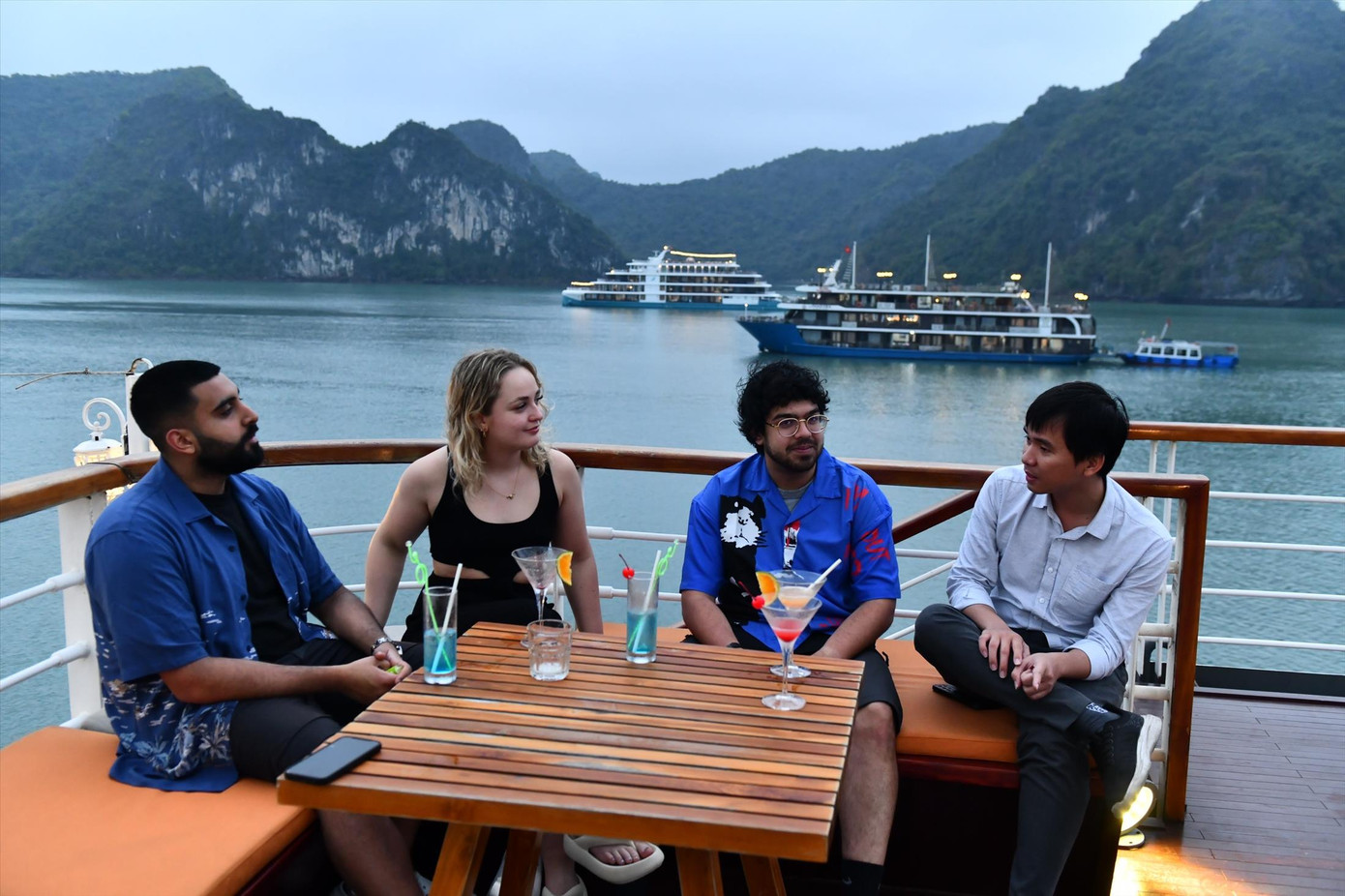 Một số doanh nghiệp du lịch đề xuất mục tiêu đón khách quốc tế cao hơn, thay vì 8 triệu lượt trong năm 2023. Ảnh: Phạm Hà