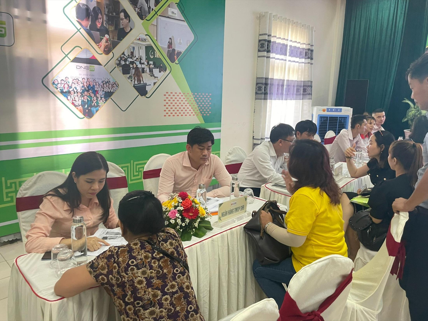 Các buổi tư vấn về chương trình cho vay do Quỹ hỗ trợ DNNVV tổ chức. Ảnh: PV Các buổi tư vấn về chương trình cho vay do Quỹ hỗ trợ DNNVV tổ chức. Ảnh: PV