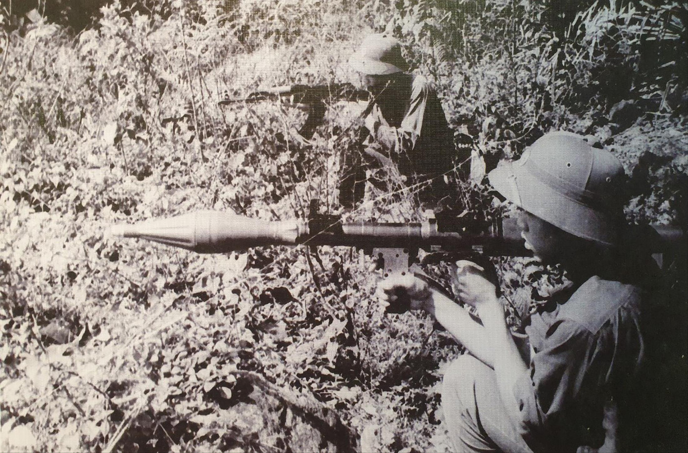 Tổ B40 thuộc C2D3 Mường Khương, Lào Cai bắn cháy 1 xe tăng địch