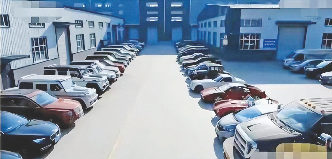 Một số xe ô tô của Từ Trường Nguyên.