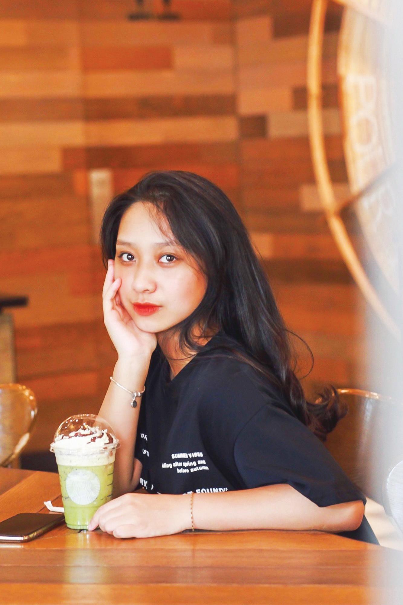 Đỗ Hoàng Hải Anh, lớp Báo Ảnh 39 (Học viện Báo chí và Tuyên truyền)