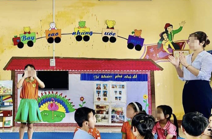 Ngoài đứng lớp, giáo viên mầm non cũng phải cập nhật phương pháp và nâng cao chuyên môn thường xuyên Ngoài đứng lớp, giáo viên mầm non cũng phải cập nhật phương pháp và nâng cao chuyên môn thường xuyên