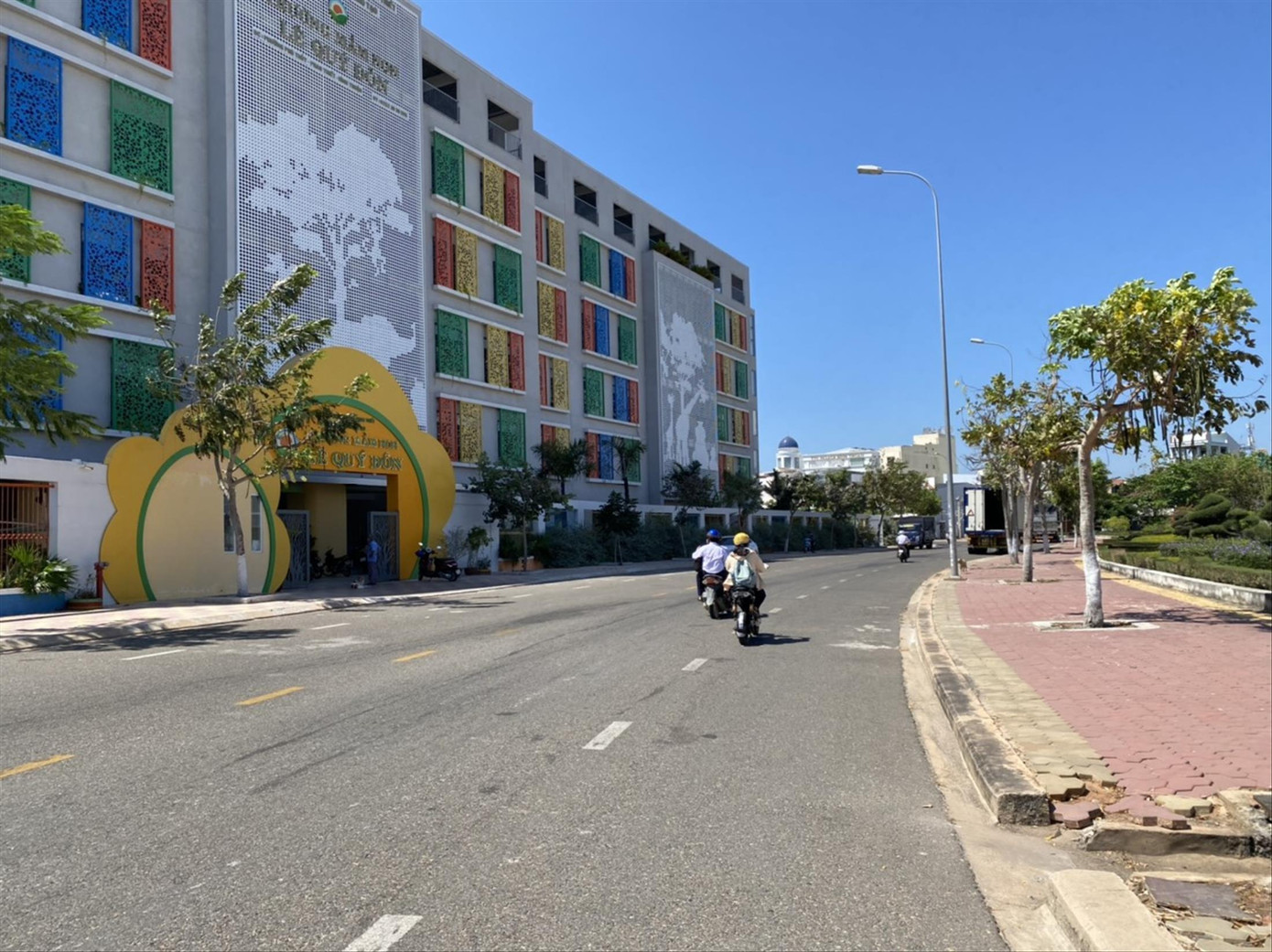 Trường mầm non Lê Quý Đôn là đất vàng ở Phan Thiết nhưng được giao đất không qua đấu giá và miễn tiền sử dụng đất trong 5 năm