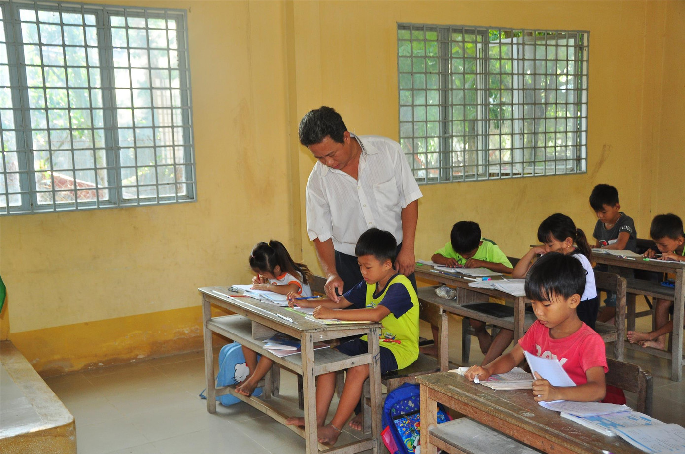 Học sinh vùng sâu tại Đồng Tháp Ảnh: Hòa Bình