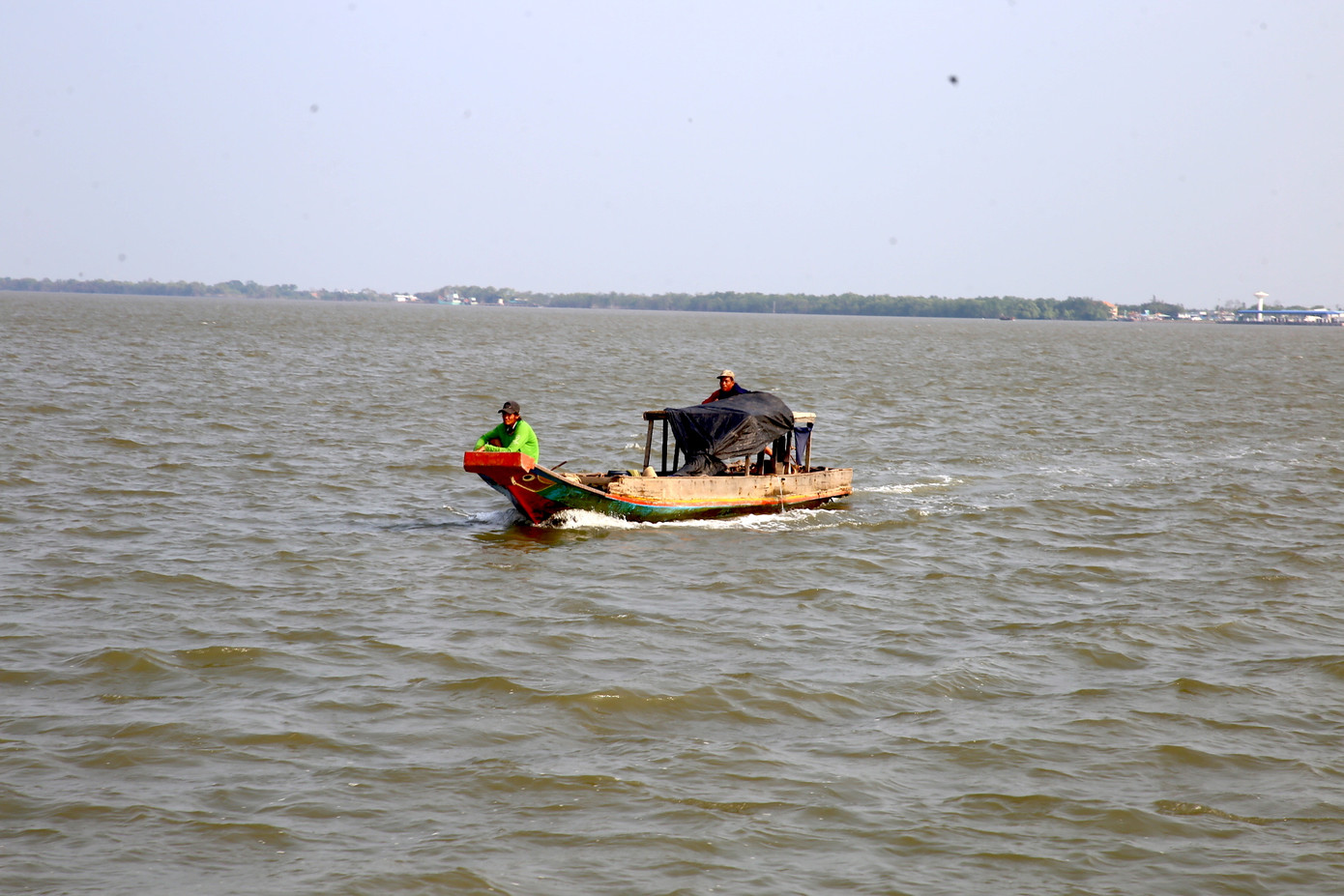 Cửa Đại nhìn từ phía bờ Tiền Giang. Ảnh: Nhật Huy Cửa Đại nhìn từ phía bờ Tiền Giang. Ảnh: Nhật Huy