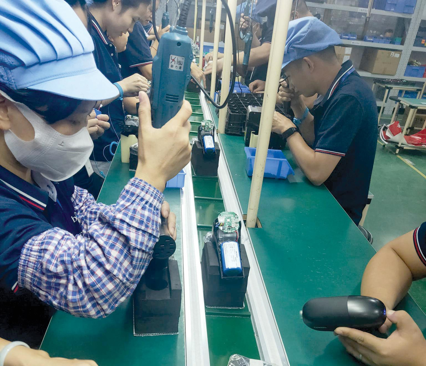 Bên trong doanh nghiệp sản xuất sản phẩm giúp phòng ngừa, chống chấn thương cho người chơi thể thao