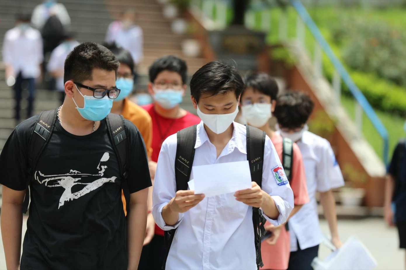 Để dự tuyển vào các trường chuyên, học sinh cho biết, trước đó phải luyện thi rất nhiều