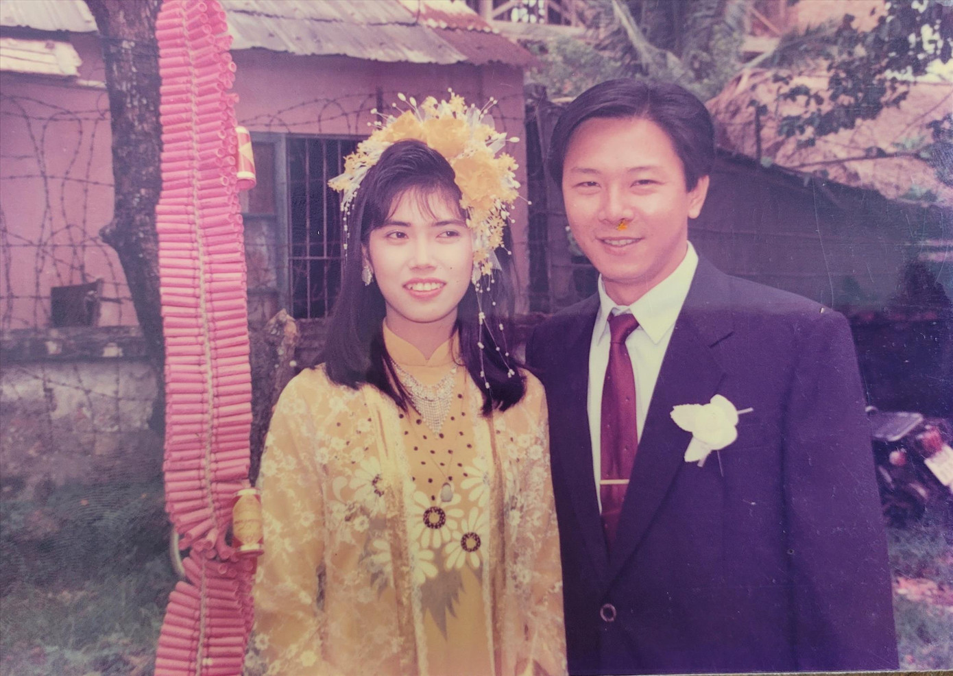 Anh Hiền, chị Loan trong ngày cưới cách đây mấy chục năm Anh Hiền, chị Loan trong ngày cưới cách đây mấy chục năm