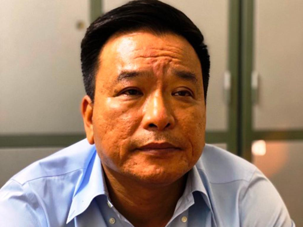 Ông Võ Tiến Hùng, nguyên Tổng Giám đốc Cty TNHH một thành viên Thoát nước Hà Nội, bị khai trừ ra khỏi Đảng Ông Võ Tiến Hùng, nguyên Tổng Giám đốc Cty TNHH một thành viên Thoát nước Hà Nội, bị khai trừ ra khỏi Đảng