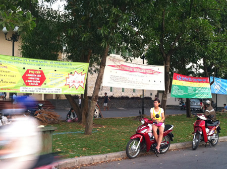 Trong khi công nhân…xin thất nghiệp thì doanh nghiệp không kiếm ra lao động. Ảnh: L.N