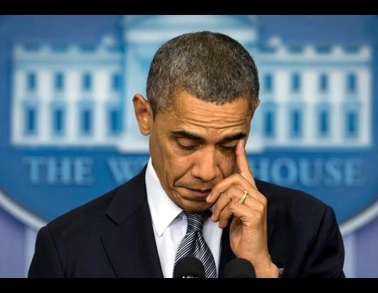 Tổng thống Obama bật khóc