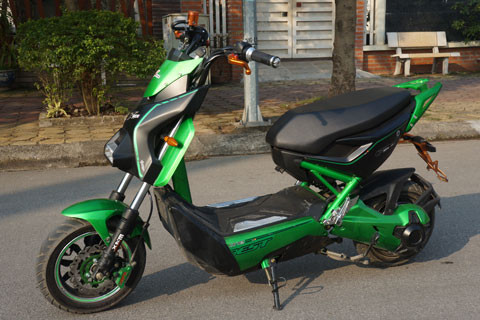 Xe đủ gọn gàng để di chuyển trong phố, tuy nhiên gầm vẫn thấp