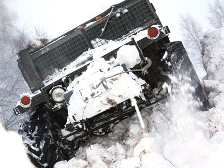 Băng qua bão tuyết