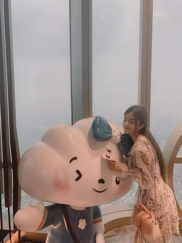 “Sống ảo trên mây” ở Đài quan sát Skyview cao nhất Đông Nam Á ảnh 3