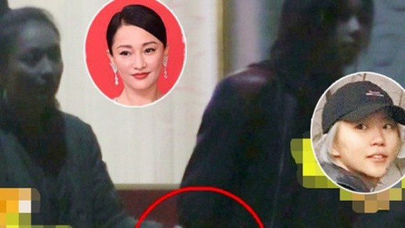 Châu Tấn công khai hẹn hò con gái Vương Phi dịp đầu năm mới tại quê nhà ảnh 3