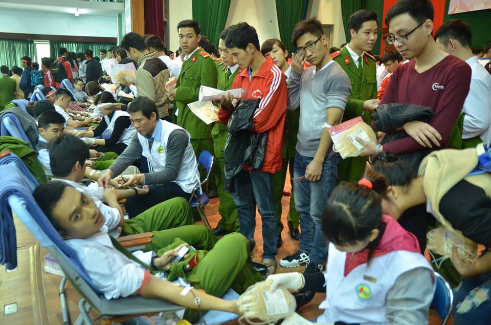 Chủ Nhật Đỏ 2016 đã tiếp nhận 11.763 đơn vị máu ảnh 25