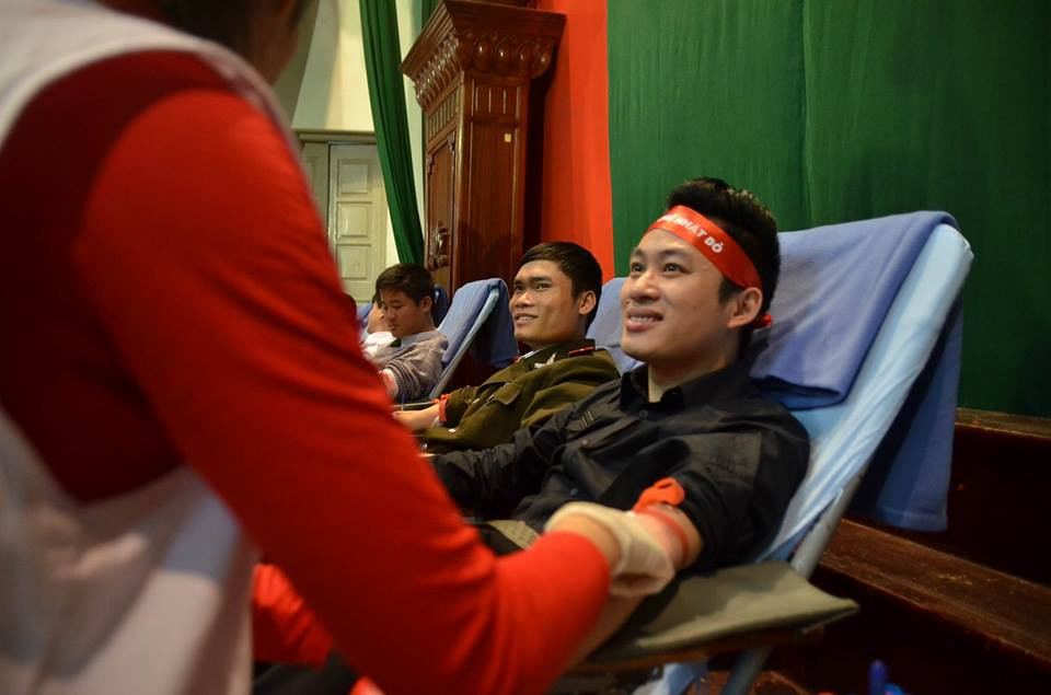 Chủ Nhật Đỏ 2016 đã tiếp nhận 11.763 đơn vị máu ảnh 51