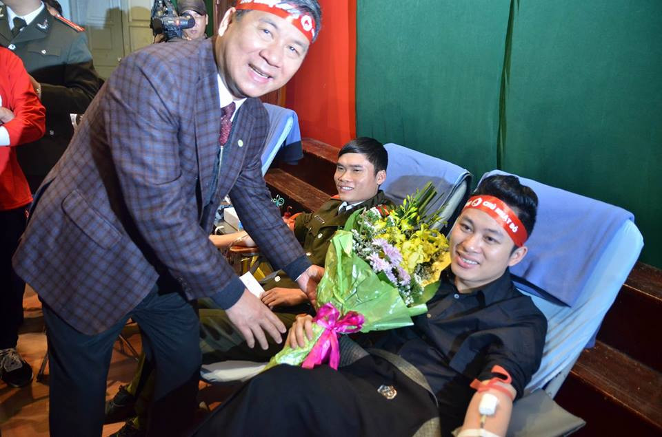 Chủ Nhật Đỏ 2016 đã tiếp nhận 11.763 đơn vị máu ảnh 50