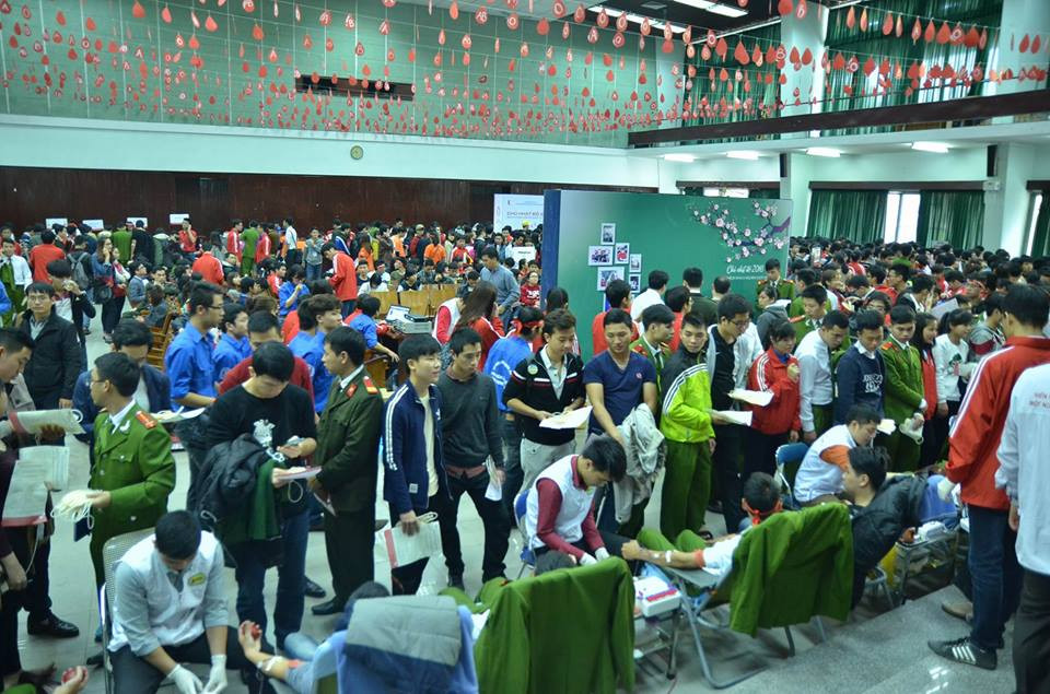 Chủ Nhật Đỏ 2016 đã tiếp nhận 11.763 đơn vị máu ảnh 24
