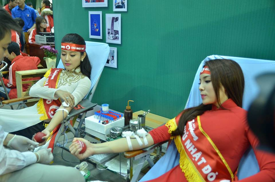 Chủ Nhật Đỏ 2016 đã tiếp nhận 11.763 đơn vị máu ảnh 44