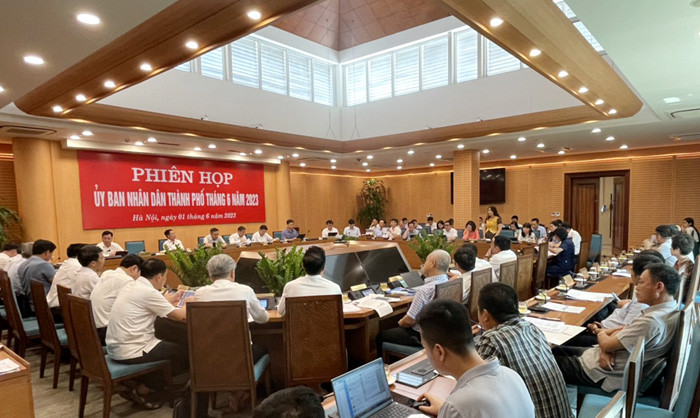 Toàn cảnh phiên họp thường kỳ của UBND TP. Hà Nội